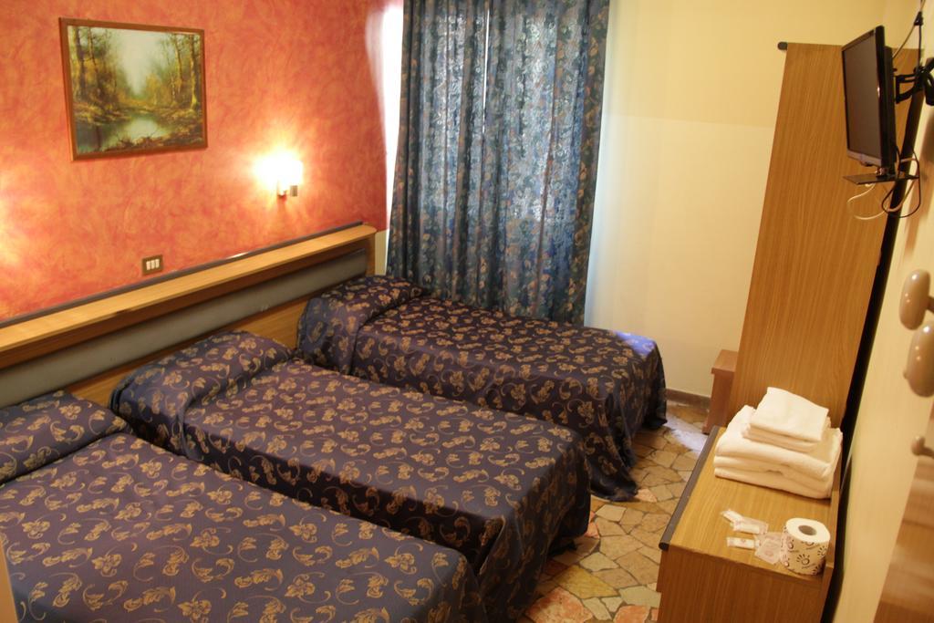 Hotel Del Sud Милано Екстериор снимка
