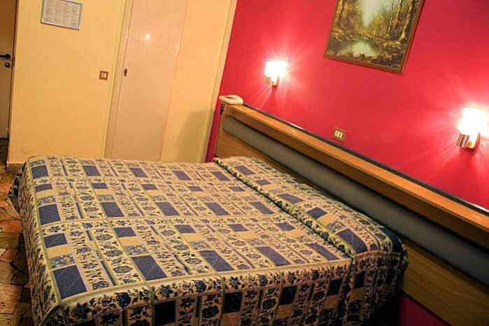 Hotel Del Sud Милано Екстериор снимка