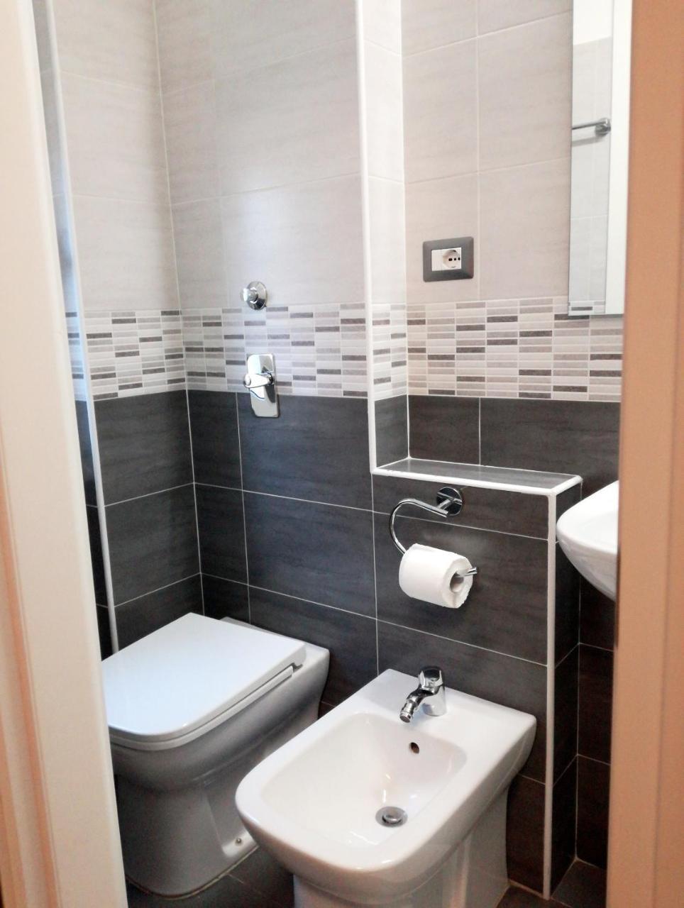 Hotel Del Sud Милано Екстериор снимка